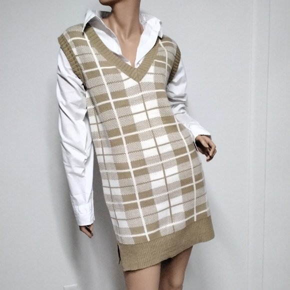heart and heels mini dress Size XL sweater dress Tan white collar shirt plaid - Picture 1 of 16